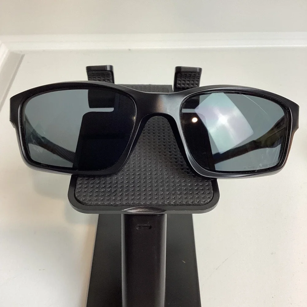 Oakley Chainlink Sunglasses Matte Black Grey Polarized OO9247-15 57mm